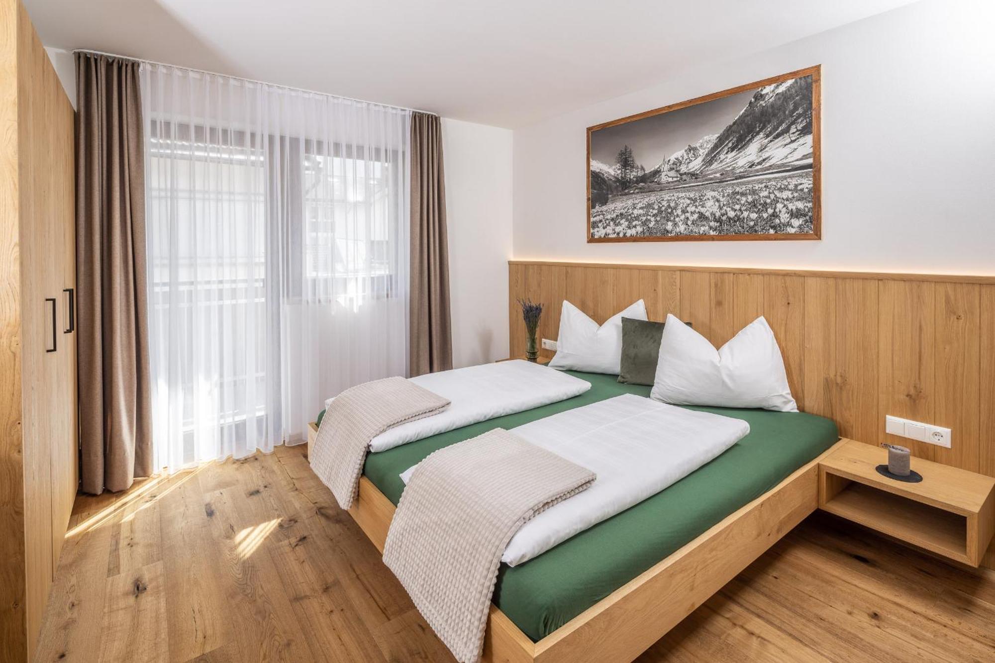 Ferienwohnung Zum Sonnentor App Larix Luttach Exterior foto